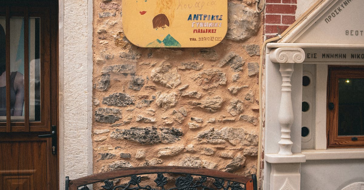 How to Choose the Perfect Luxury Vehicle for Your Crete Adventure